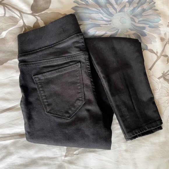 Old Navy Mid-Rise Built-In Sculpt Never-Fade Rockstar Jeggings;  0 Petite - Picture 4 of 10